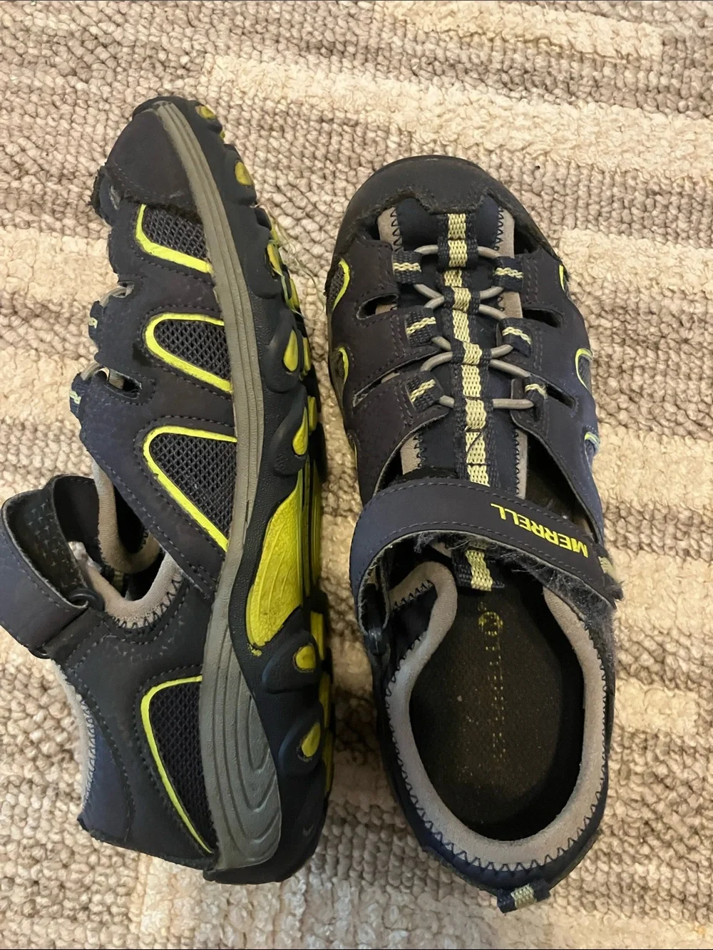 Merrell durable closed